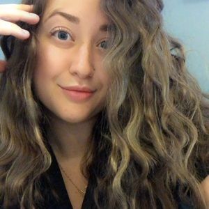 Meet your Posher, Katelyn